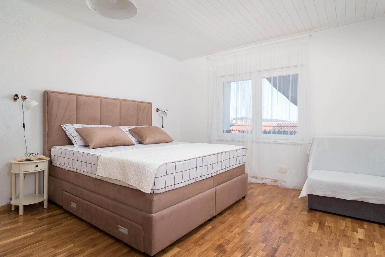 Apartman Regius White Trogir Exterior foto